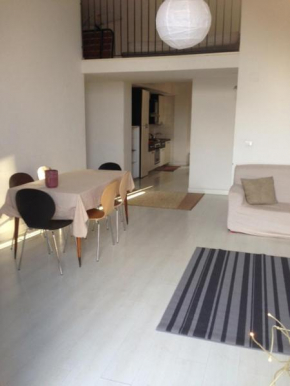 Гостиница Big lightfull apartment with castle view  Катания